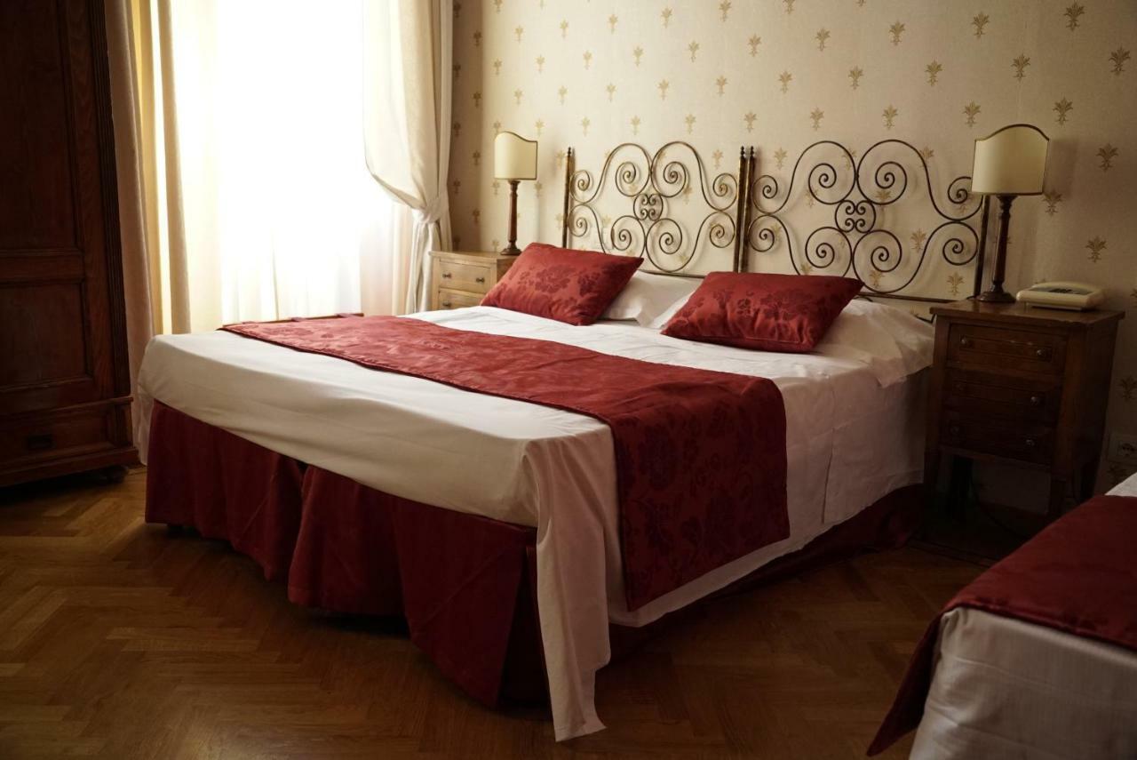 Hotel Il Granduca Firenze Bagian luar foto